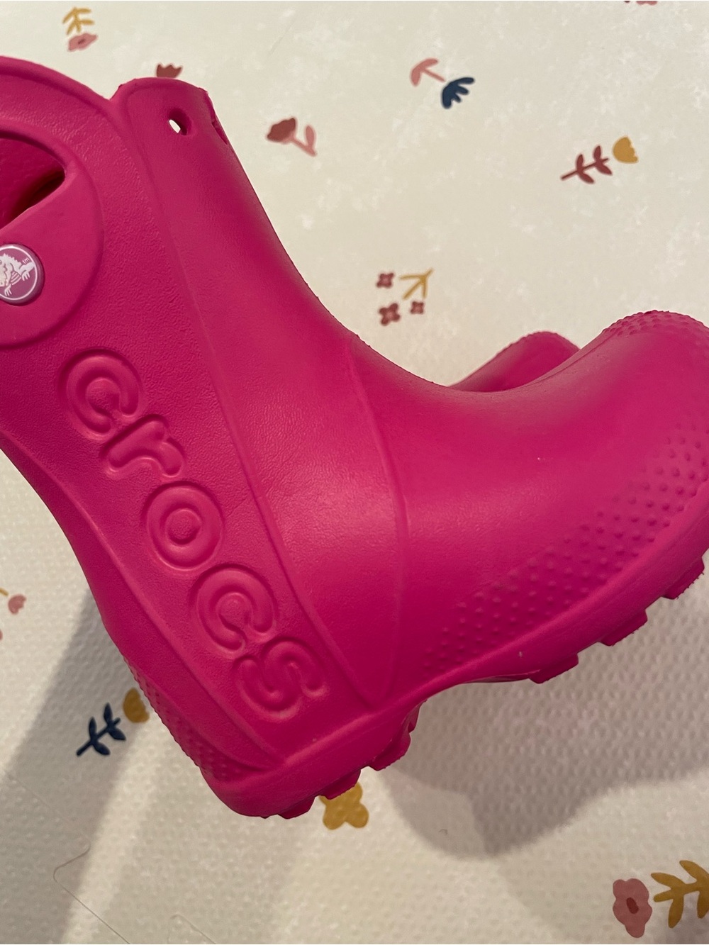CROCS Kids Hot Pink Waterproof Rain Boot Size 7